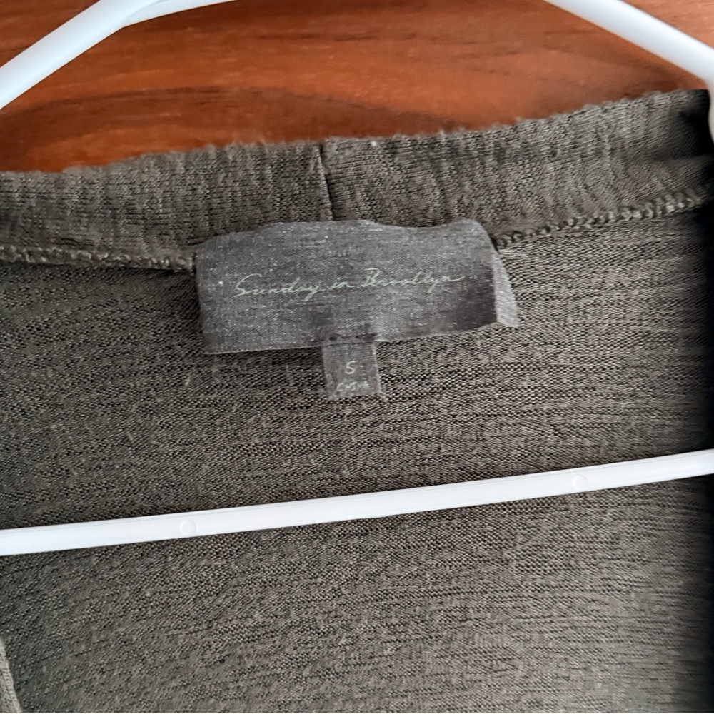 Anthropologie Sunday In Brooklyn Gray Open Front
Cardigan Women's Small - Picture 8 of 11